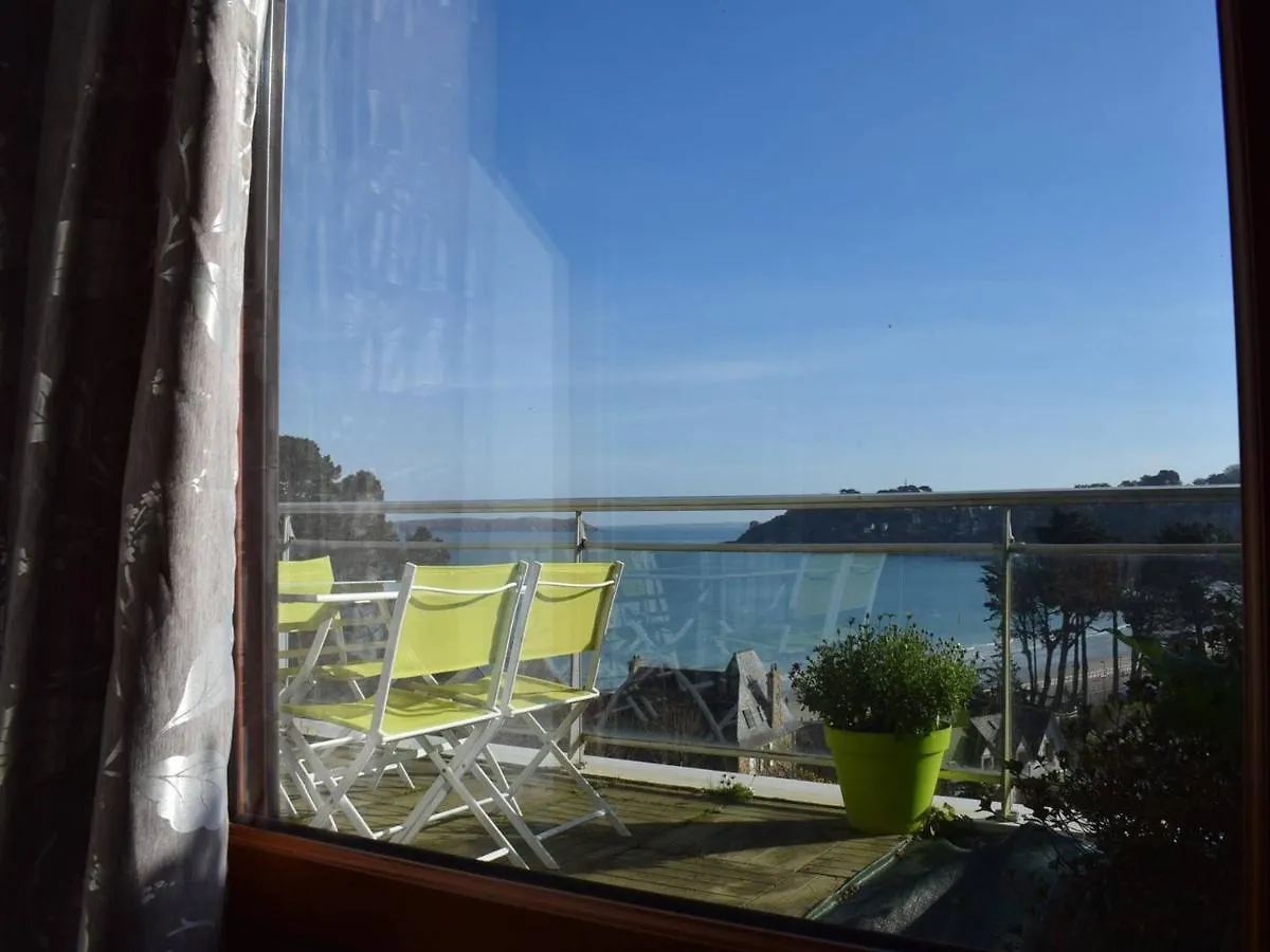 Bel Appartement Avec Terrasse, Parking Prive Et Vue Sur Mer A Perros-Guirec - Fr-1-368-151 0*,  Francia
